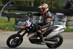 Fotos-Supermoto-IDM-Training-Bilstaim-Bike-X-Press-17-04-2011-318